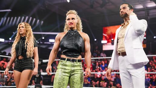 WWE Photo