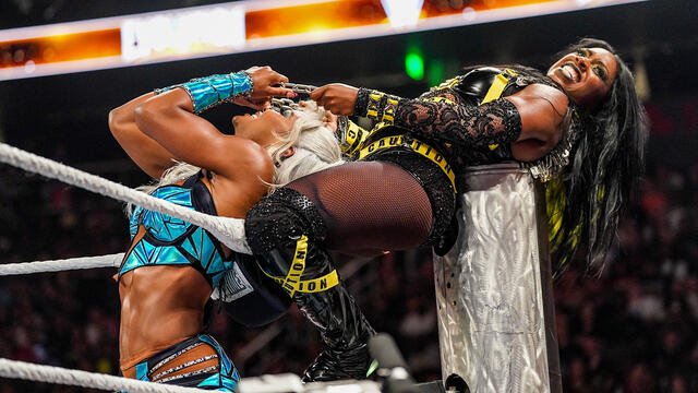 Jade vs. Naomi