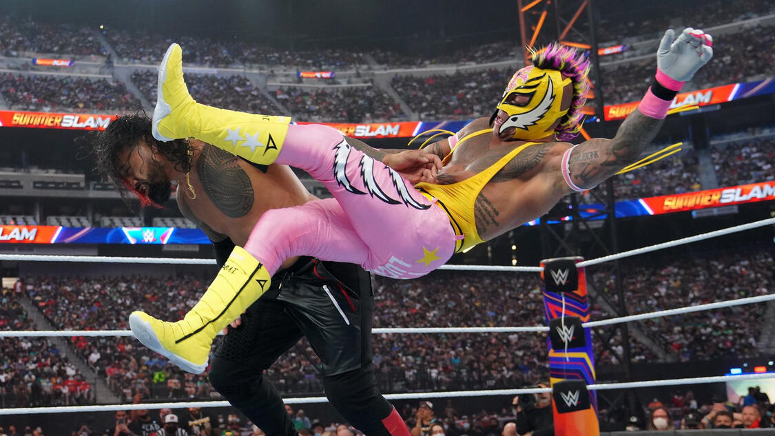 WWE Photo