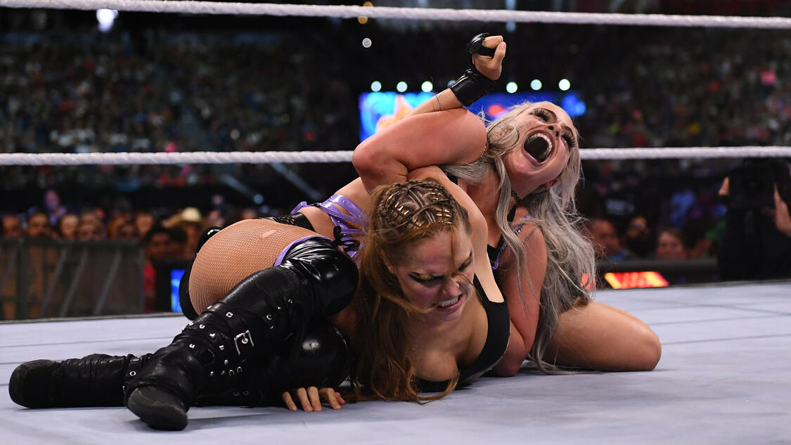 WWE Photo