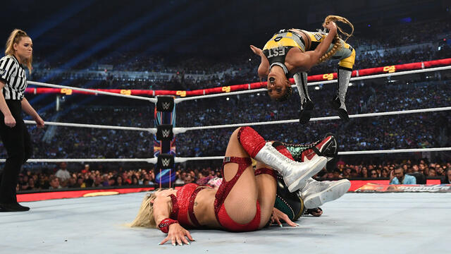 WWE Photo