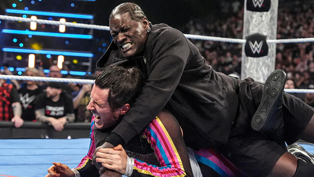WWE Photo