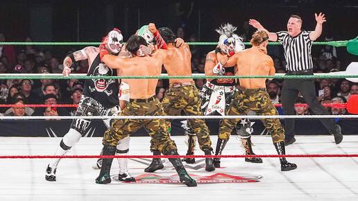 WWE Photo