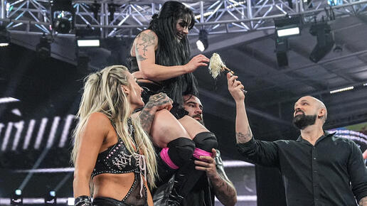 WWE Photo